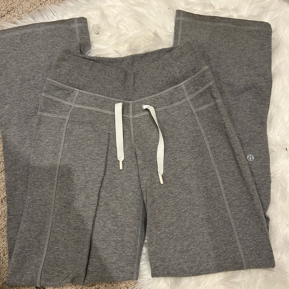 Rare Vintage Lululemon Grey Wide Leg Loungepants Size 2 and Petite!